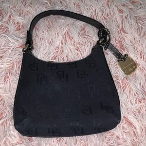 Dooney and Bourke mini purse 🖤